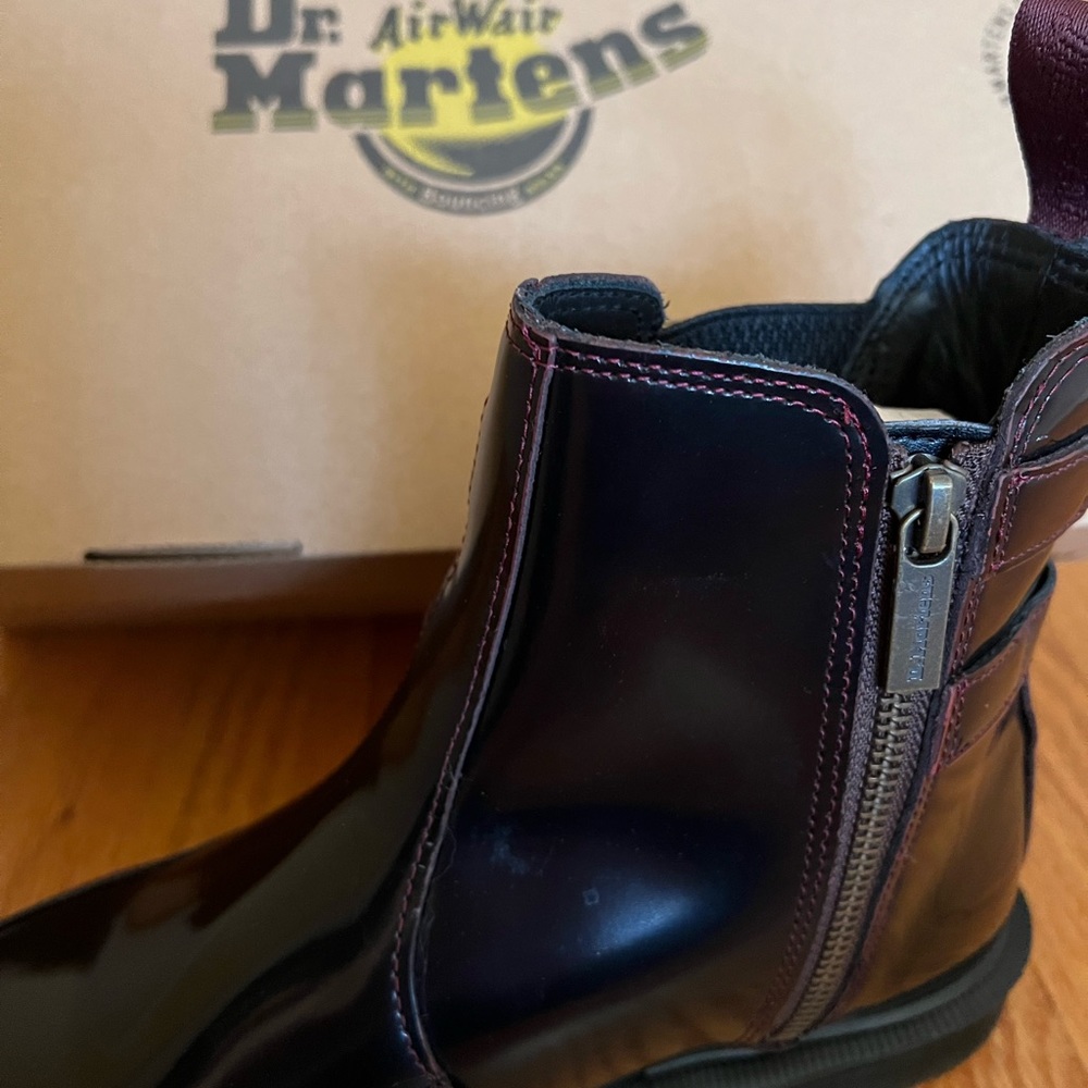 Dr. Martens size 9 boots Flora Kensington